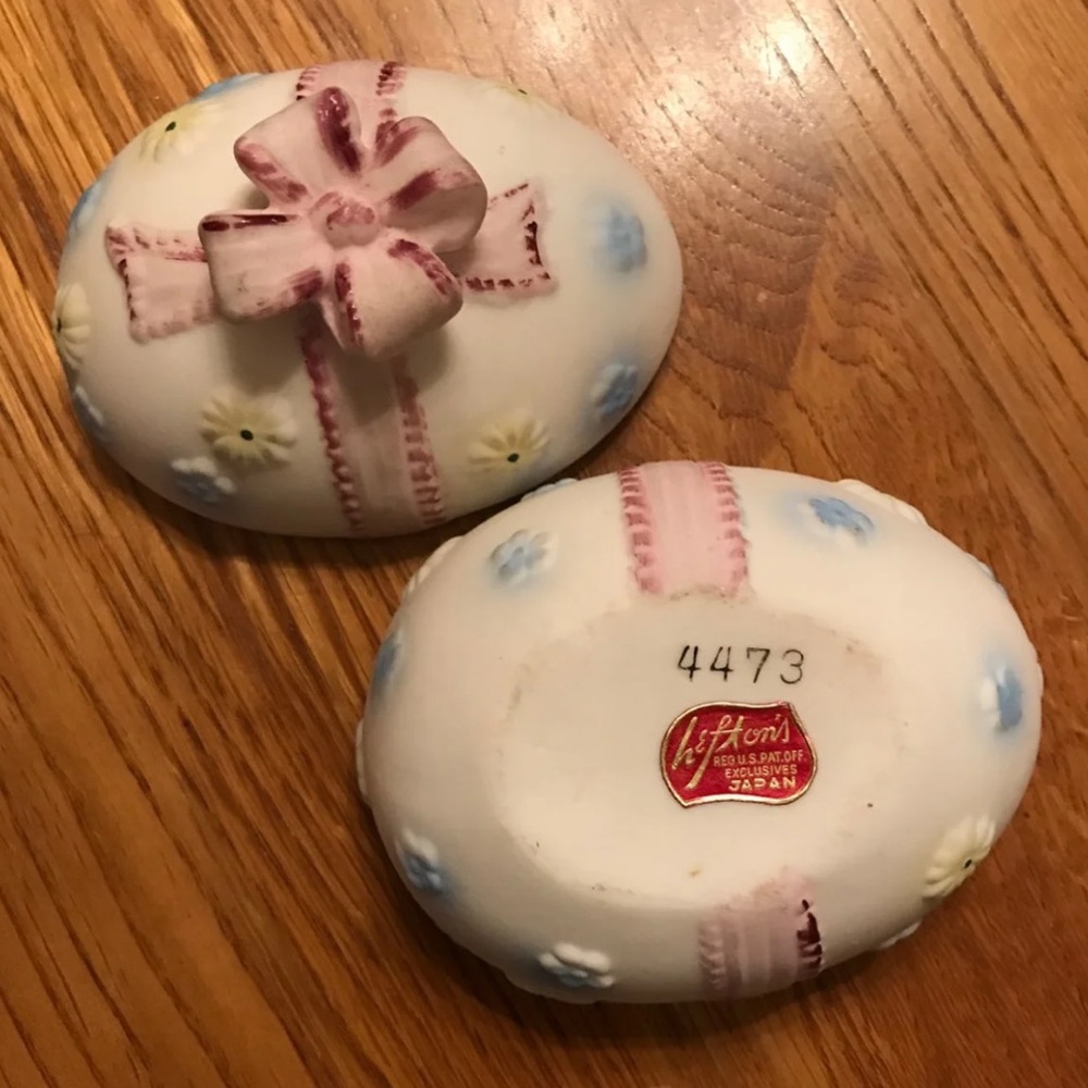 Lefton Red Sticker Trinket Box